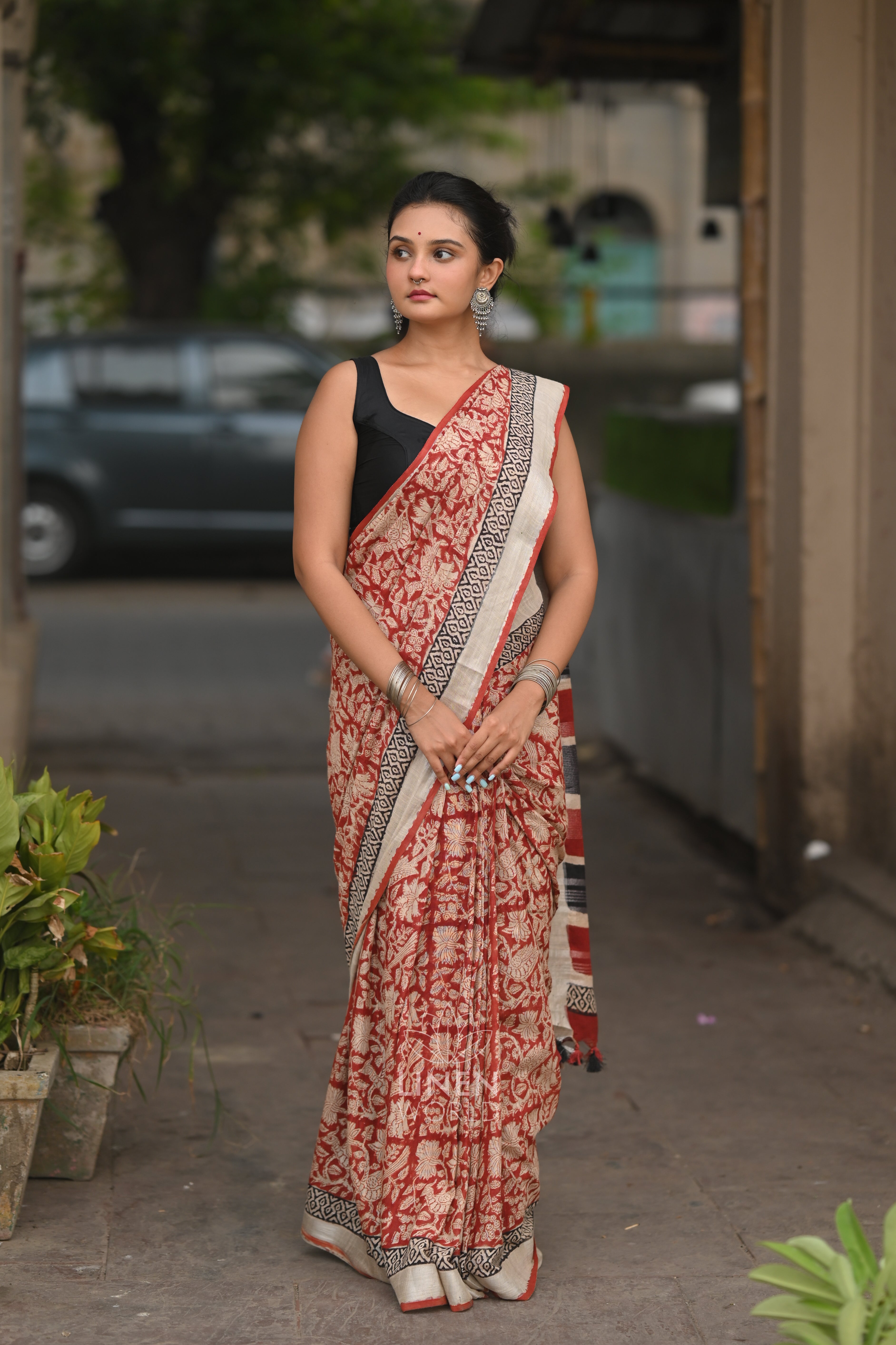 rust block printed semi linen saree - linenworldonline.in