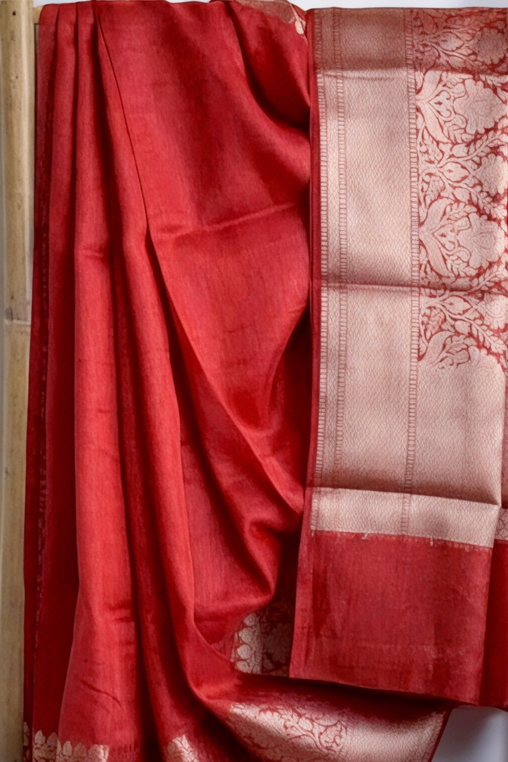 red banarasi silk linen saree - linenworldonline.in