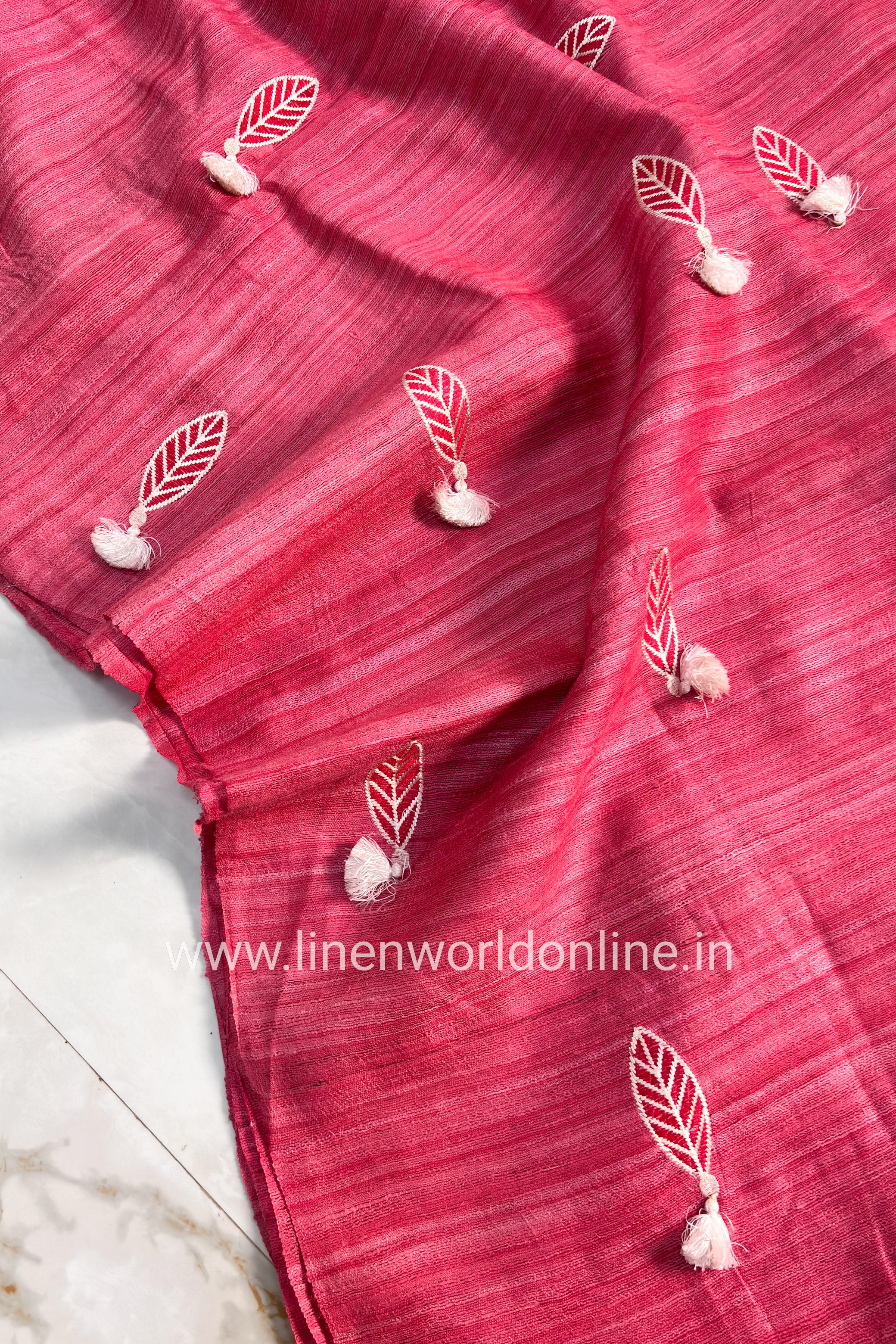 Pure Handloom Tussar Ghicha Silk Saree With Handmade Tassels - linenworldonline.in