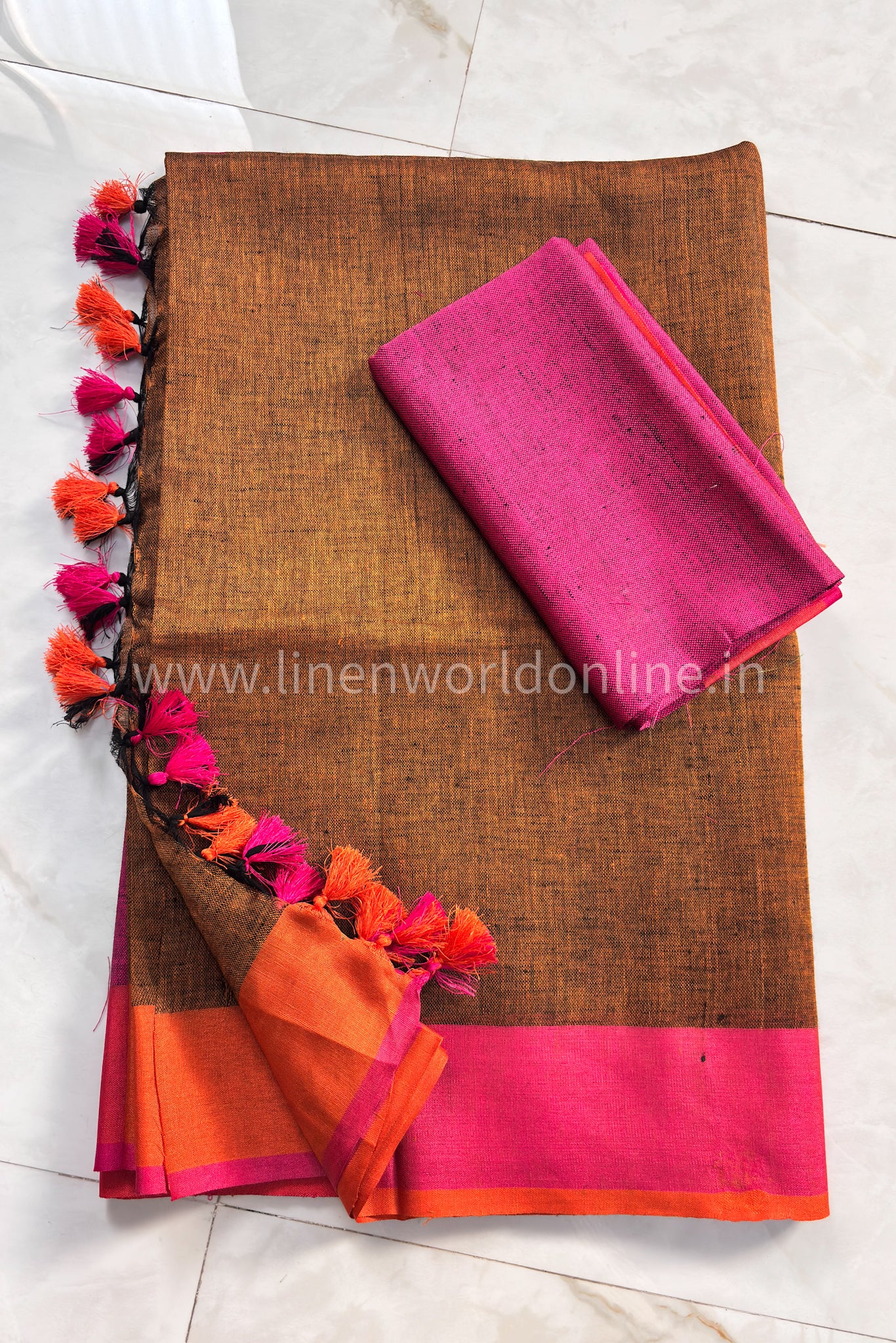 mocha handloom pure linen saree with pink and orange border and tassels - linenworldonline.in