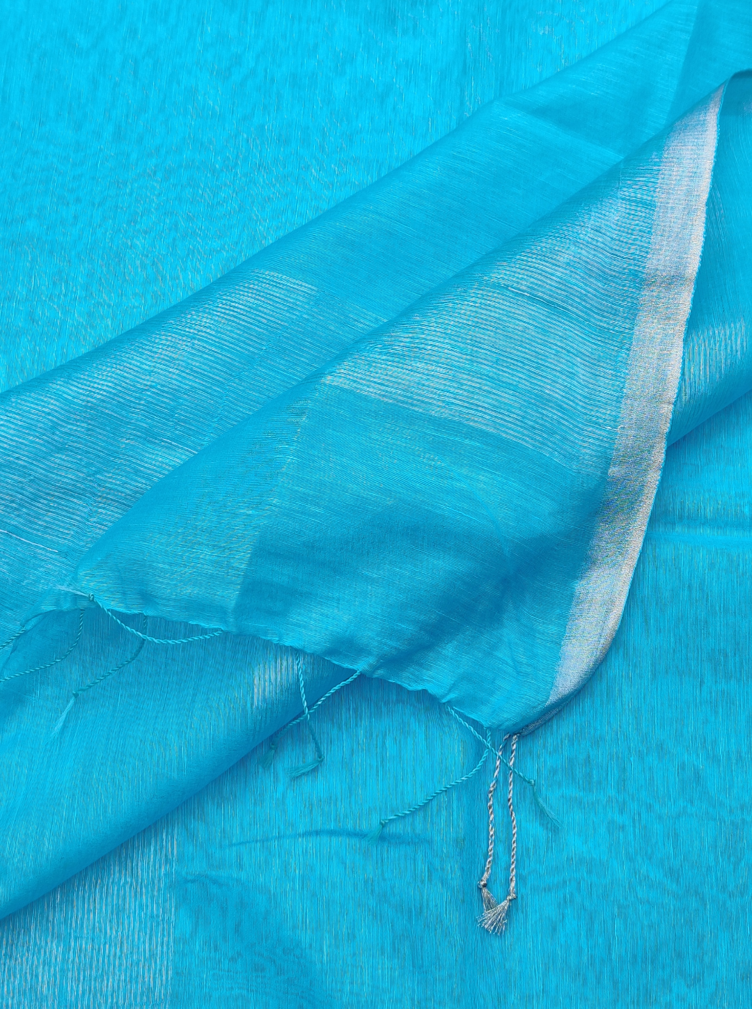 Exclusive Handwoven Silk Linen Saree