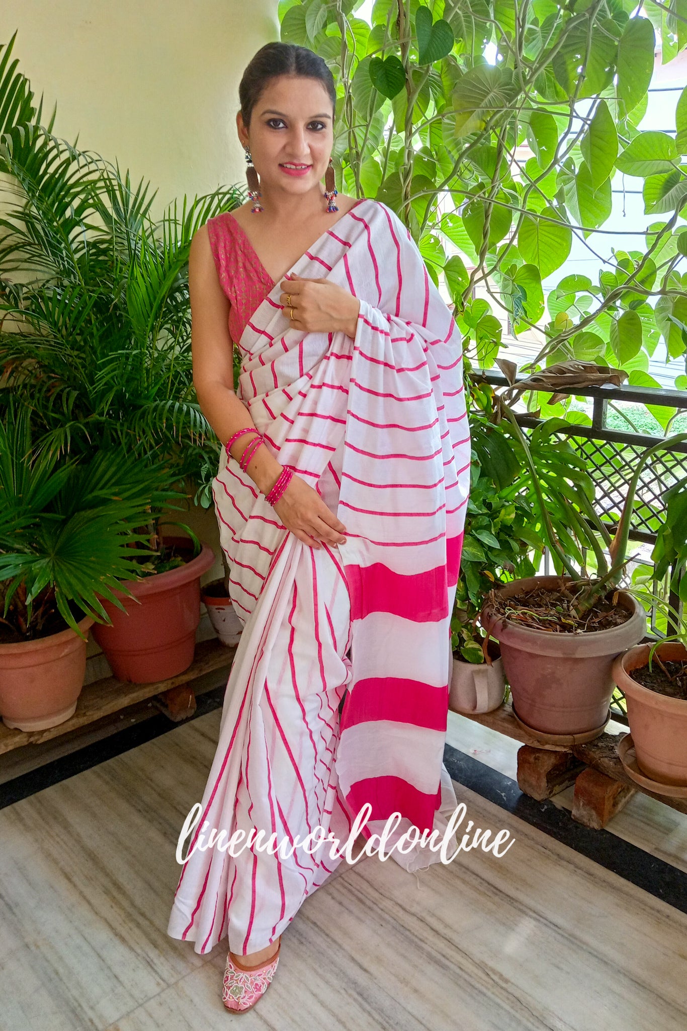 white cotton silk saree with pink stripes - linenworldonline.in