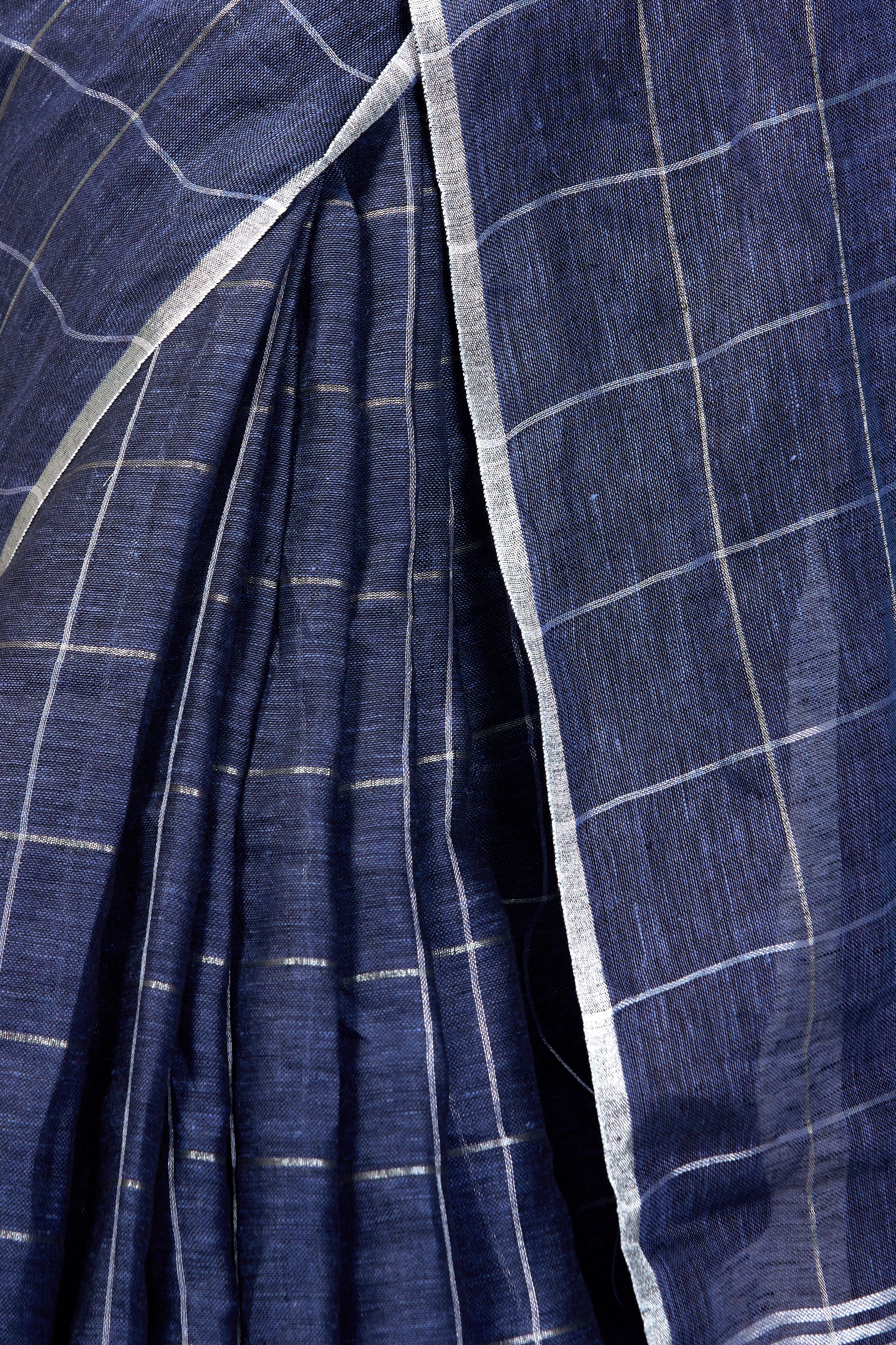 checkered woven pure linen saree
