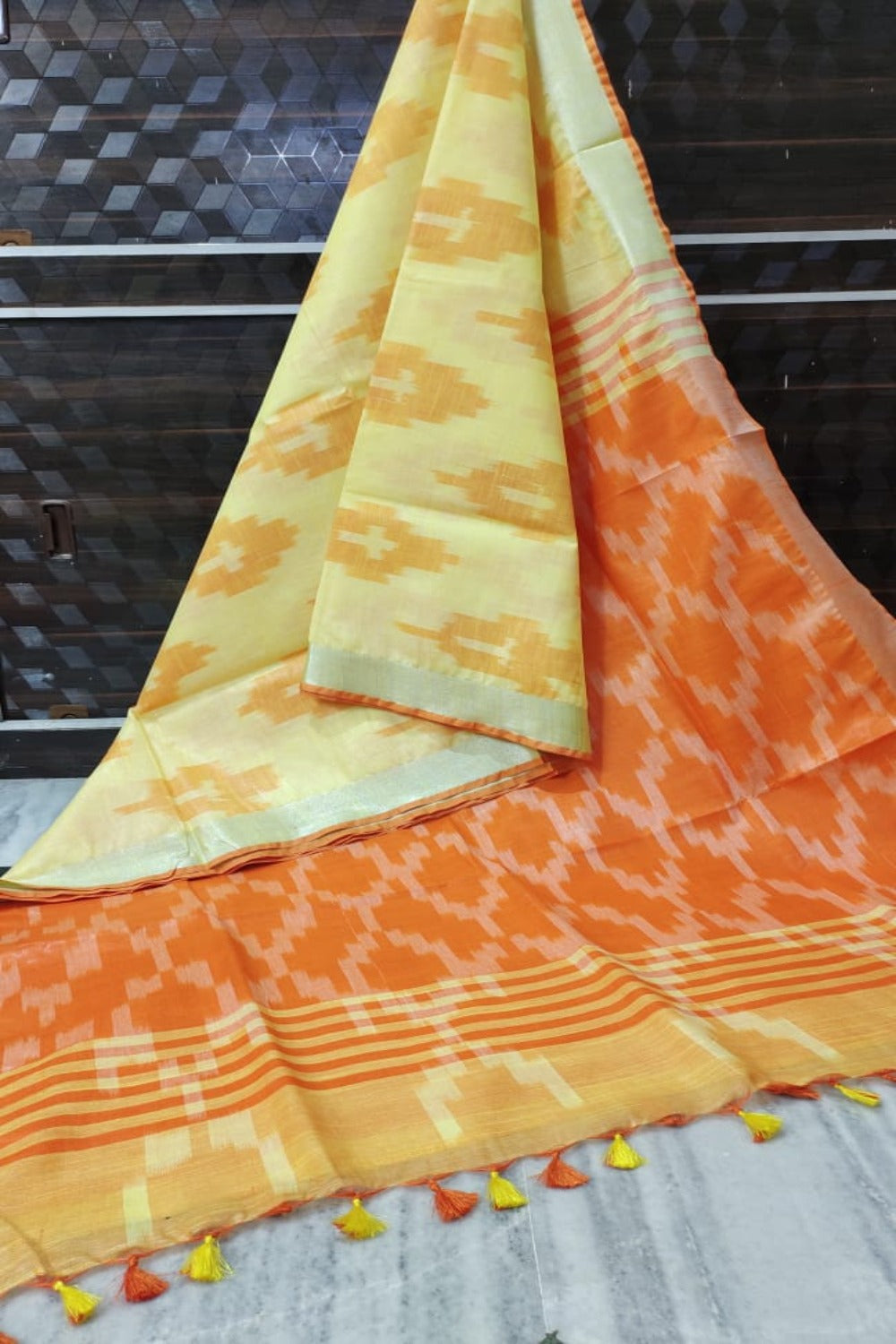 yellow cotton ikat handwoven saree - linenworldonline.in