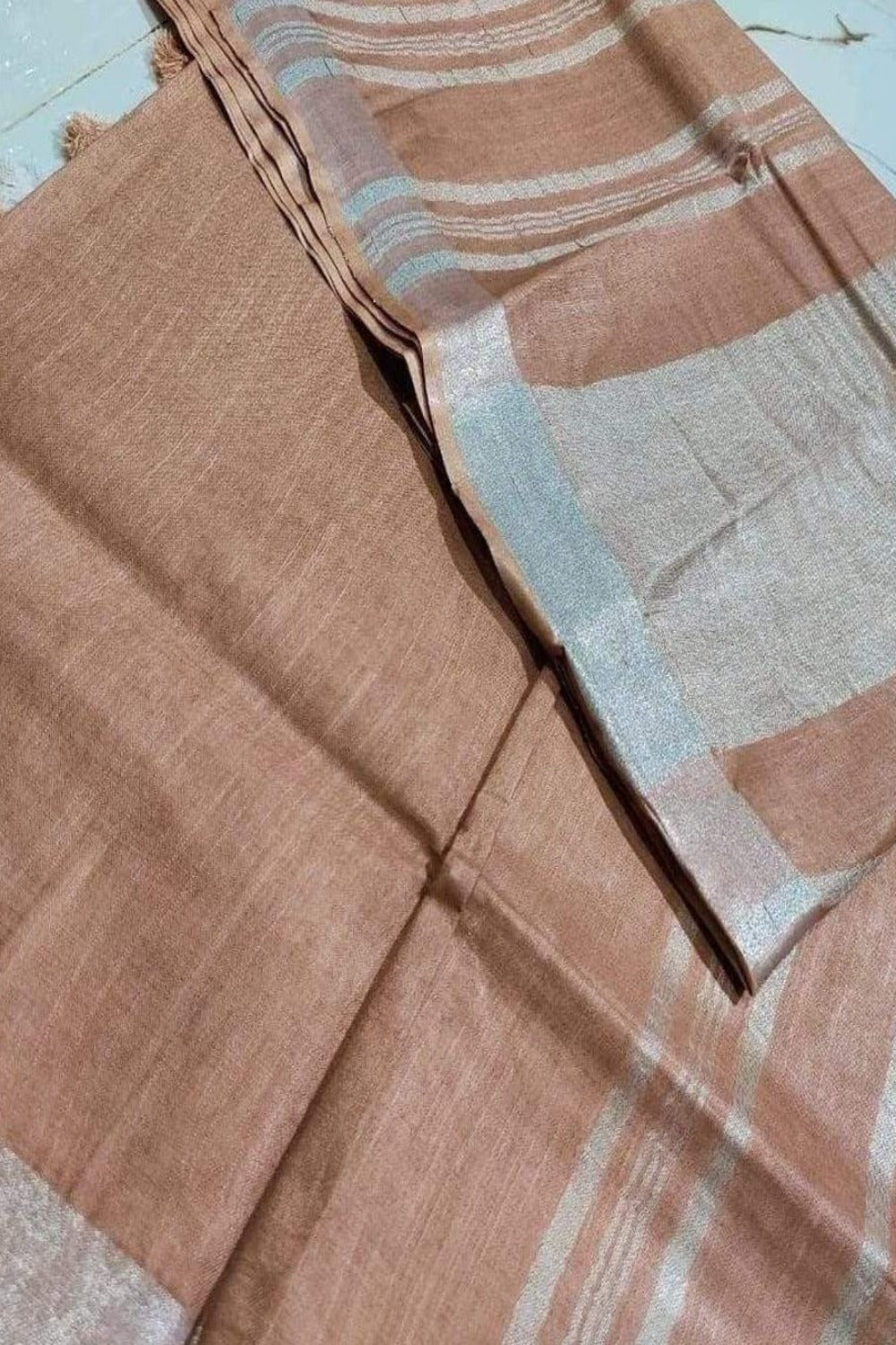 pale brown handloom cotton linen saree - linenworldonline.in
